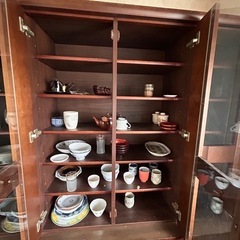 食器棚の画像
