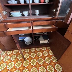 食器棚の画像