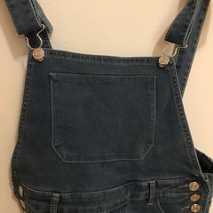 サロペットの画像