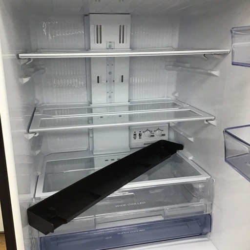 #F-9【ご来店頂ける方限定】MITUBISHIの3ドア冷凍冷蔵庫です