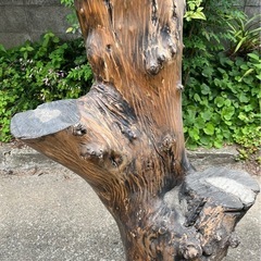 木のオブジェ