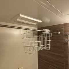 吊り下げカゴの画像