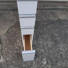 隙間　木製チェスト 4段の画像