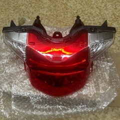 125pcxJF56テールランプ の画像