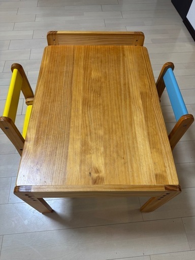 大和屋　ノスタ　キッズデスクとチェアのセット