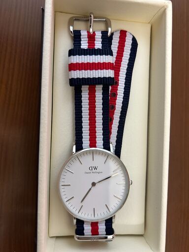 ダニエルウェリントン　時計　未使用