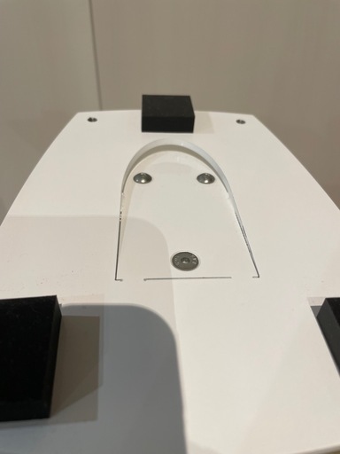 DYNAUDIOのスピーカースタンド