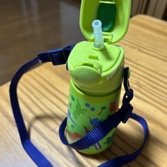 恐竜　水筒　の画像