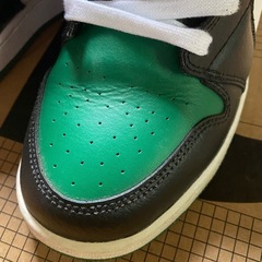 AJ1 mid  pine green の画像