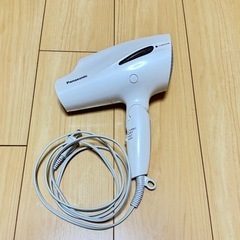 Panasonic ナノケア　ドライヤー