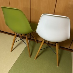 椅子二脚の画像