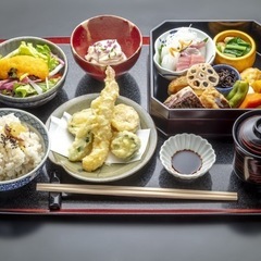 花街祇園で人気を誇る、割烹料理屋さん。女性が多く活躍してます◎/週1～OK！の画像