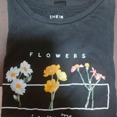 SHEIN Tシャツ