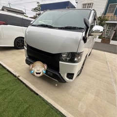 ハイエース　ボンネット　バットフェイスの画像