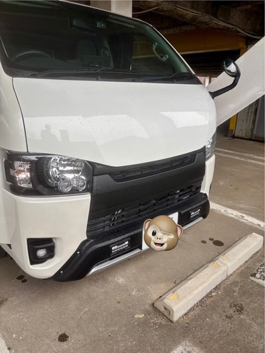 ハイエース　ボンネット　バットフェイス