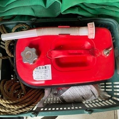 携行缶