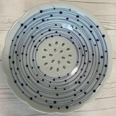 涼しげな水玉模様　大皿サラダボール　25cm×7.5cm陶器の画像