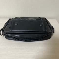 MGVレザーショルダーバッグの画像