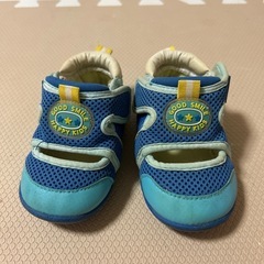 ベビーサンダル13センチ