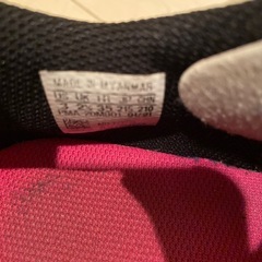 アディダス　サッカー　トレーニングシューズ21.5の画像