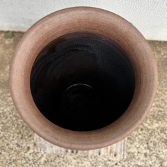 壺　陶器　素焼き　穴なし　重量あり【傘立て、おしゃれなガーデニング　花生けに】の画像