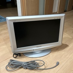 17インチのPanasonic製液晶テレビ、モデルTH-L17C...