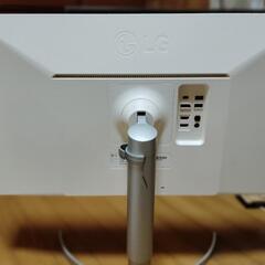 LG製4kモニターの画像