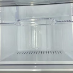 冷蔵庫【配達無料お届け設置出来ます💫都内近郊🚚】✨信頼の三菱製売筋人気モデル✨除菌クリーニング済の極美品✨他にも冷蔵庫.洗濯機.電子レンジ.オーブン電子レンジ.炊飯器.テーブル&椅子.机&チェアー.ベット&マットレス.ドレッサーなど多種多様な美品が有ります✨お気軽にお問い合わせ下さい💫の画像