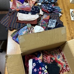 和柄　はぎれ　古いです。パッチワークなどにの画像