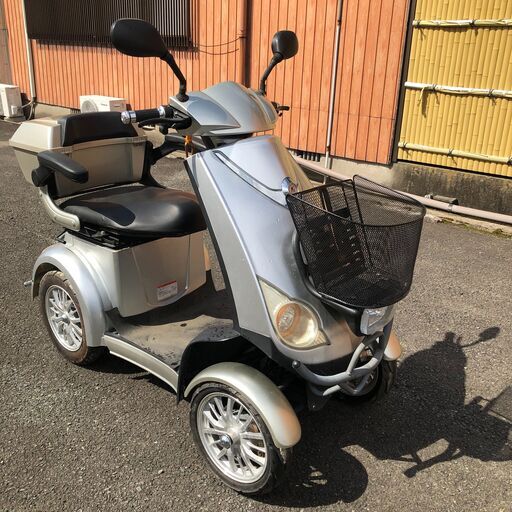 走行距離たったの10km　電動バイク　シニアカー　ミニカー　シルド　４輪バイク