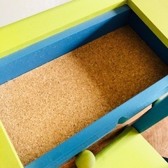 ミニチュア雑貨　机と椅子のセット　鏡付きの画像