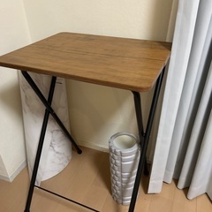 折りたたみ机譲ります