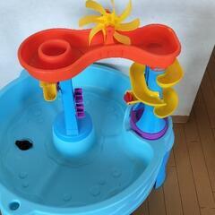 水遊び　ウォーターテーブル