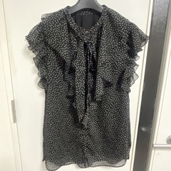 Mystradaのドット柄ブラウスです☺️