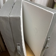GOKUMIN 三つ折り　低反発マットレス