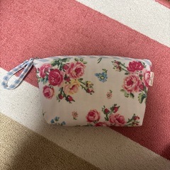 LAURA ASHLEY折り畳みエコバッグ