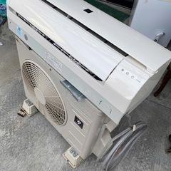 取り付け工事込み金額 シャープ 【エアコン】高濃度プラズマクラスター7000搭載SHARP おもに6畳用（ホワイト系） AY-F22S-W