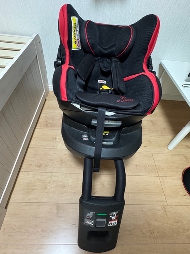 AILEBEBEチャイルドシート　取扱説明書付き