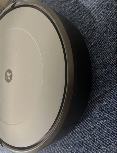 取引中　iRobot Roomba ルンバ i2158 ロボット掃除機 1年半使用