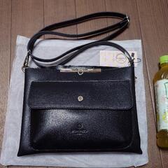 【新品】HUNDRED JAPANショルダーバッグ黒スムース