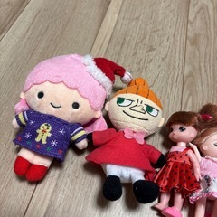 女の子向けの人形、ぬいぐるみセットの画像