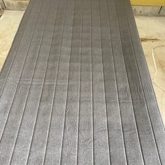 シングルベッドマットレス付きの画像