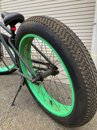 自転車　26×4.0 