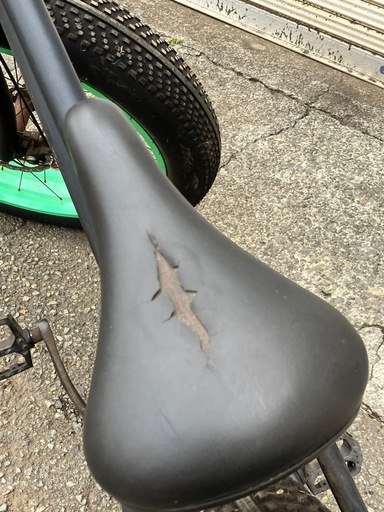 自転車　26×4.0 