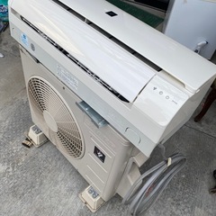 取り付け工事込み金額 シャープ 【エアコン】高濃度プラズマクラスター7000搭載SHARP おもに6畳用（ホワイト系） AY-F22S-Wの画像