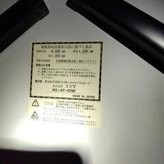 折り畳みテーブルの画像