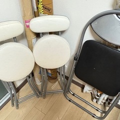 折りたたみチェアー3つ