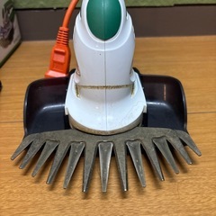 芝生バリカン【中古品】makita(マキタ) 160㎜芝生バリカン 特殊コーティング刃 MUM1600の画像