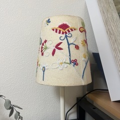 IKEA  置き型ライトの画像