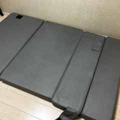 ソファになるマットレス セミダブルの画像